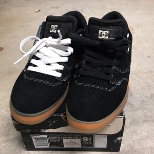 Dc men’s Chris Cole athletic skate shoes